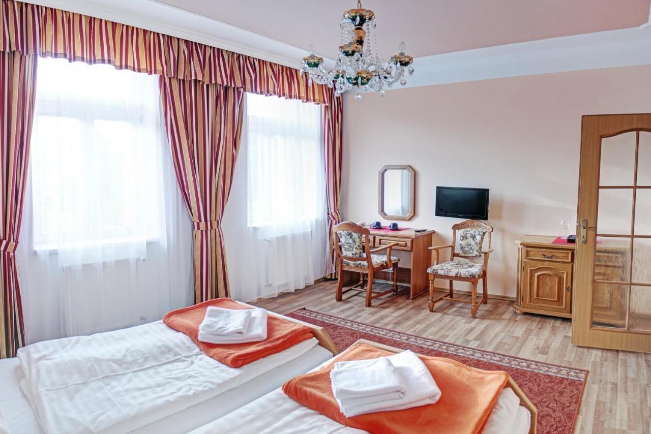 Ld Morava Hotel Karlovy Vary Exterior photo